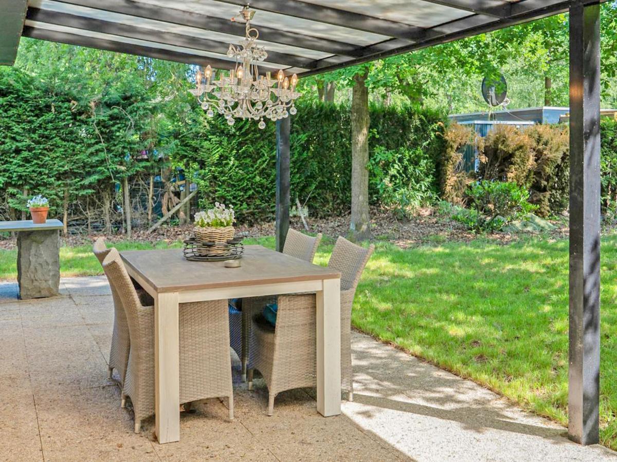 Upscale Bungalow In Lanaken With Private Garden Buitenkant foto