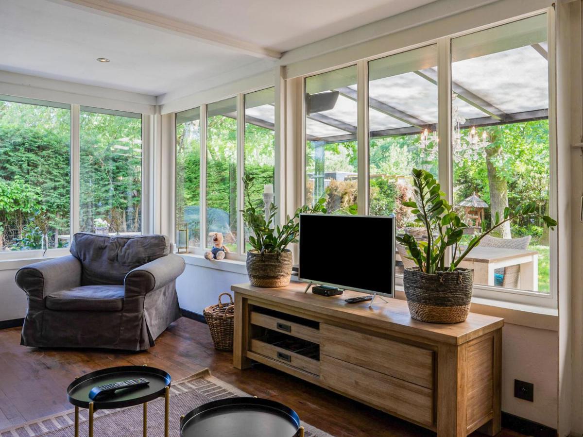 Upscale Bungalow In Lanaken With Private Garden Buitenkant foto