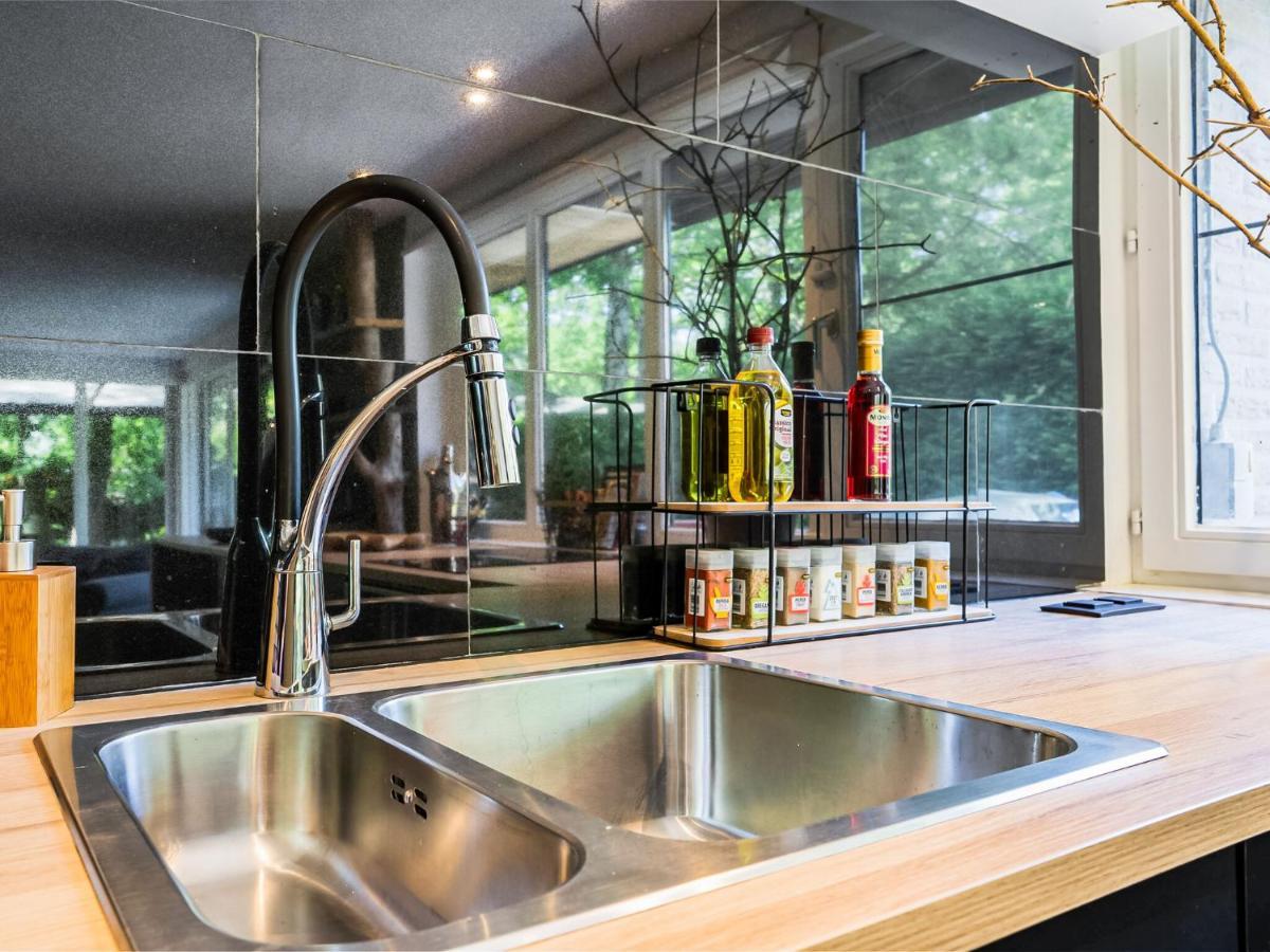 Upscale Bungalow In Lanaken With Private Garden Buitenkant foto