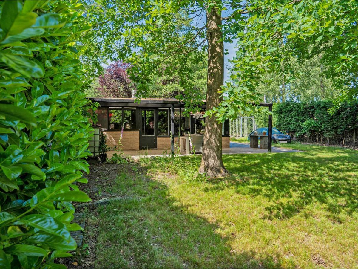 Upscale Bungalow In Lanaken With Private Garden Buitenkant foto