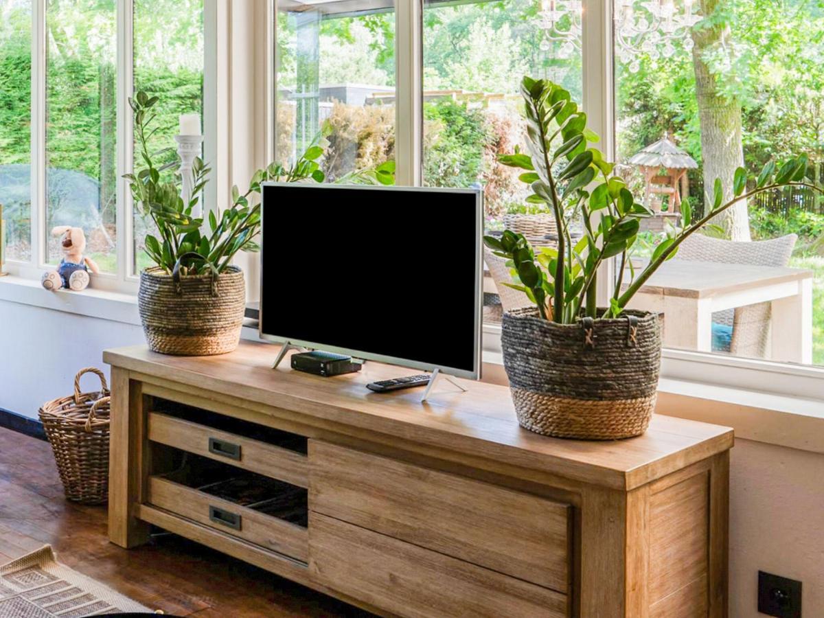 Upscale Bungalow In Lanaken With Private Garden Buitenkant foto
