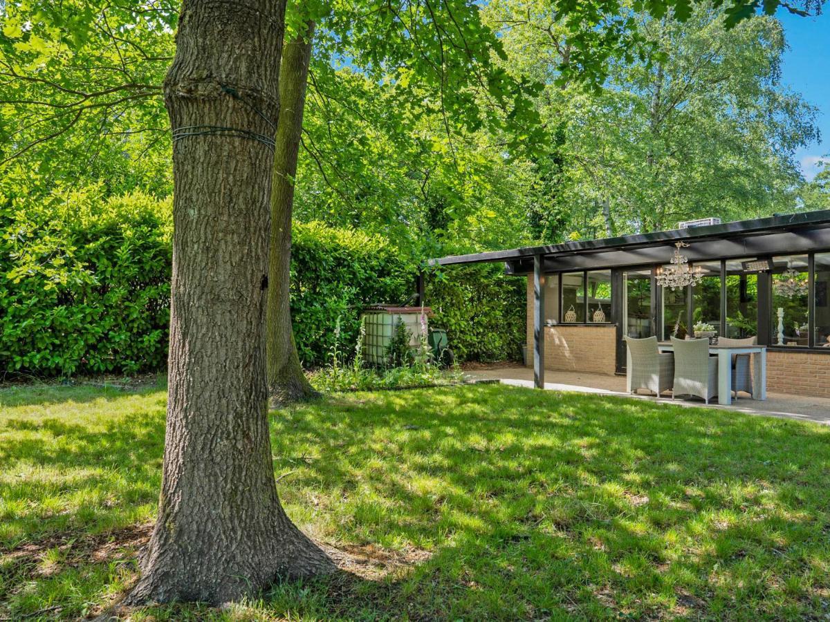 Upscale Bungalow In Lanaken With Private Garden Buitenkant foto